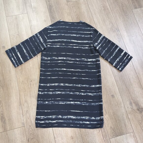 Vince Shadow Stripe Silk Dress Shift V-Neck 3/4 Sleeve Women's Sz S - Picture 9 of 12